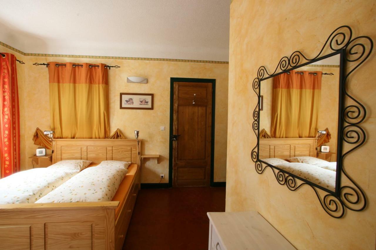 La Villa Du Parc Prades  Δωμάτιο φωτογραφία